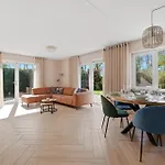 Holiday home Mosselbank 73 - Noordzeepark Not Intended For Company Or Work-related Ouddorp